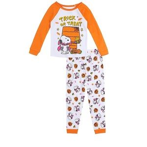 Toddler Peanuts "Trick or Treat" Snoopy Pajama Set